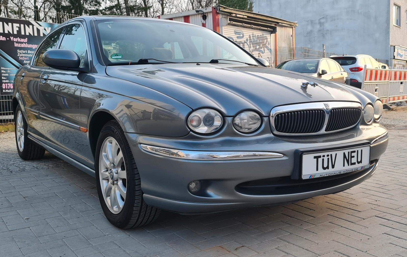 Jaguar X-Type 2.5 Liter V6 Executive Automatik