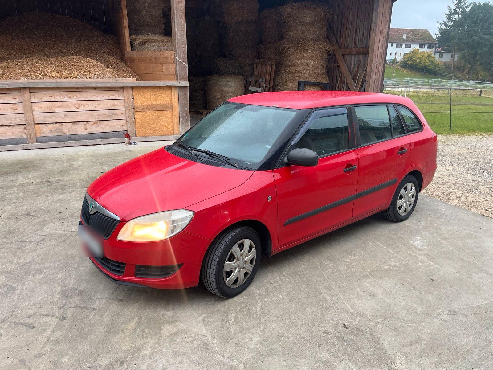 Skoda Fabia 2012 — photo 8