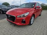 Hyundai i30 Pure - Hyundai i30 Pure mit Benzin-Antrieb