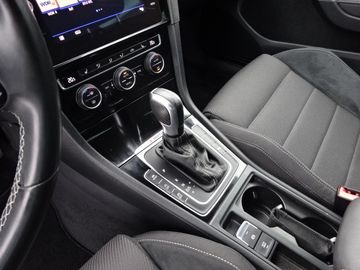 Fotografie 6 des VW Golf VII 4Motion 2.0 TSI R *aus1.Hand*Topzustand