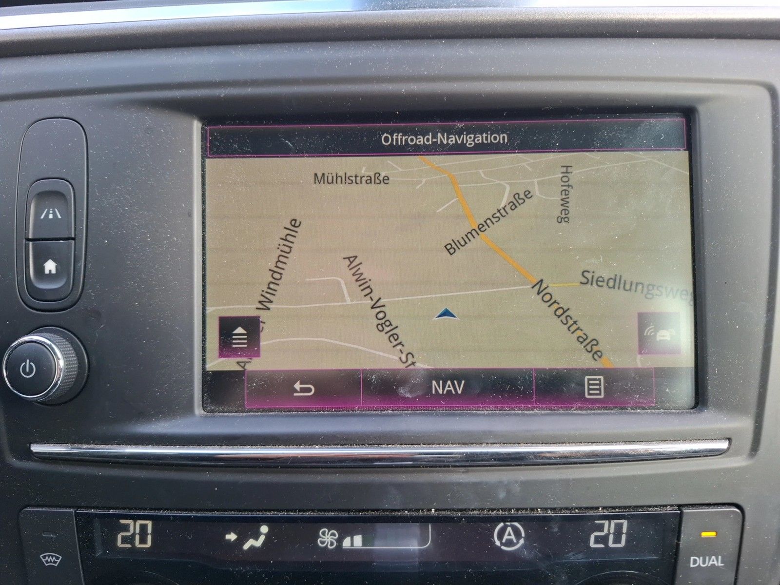Fahrzeugabbildung Renault Kadjar dCi 110CV Business Edition Aut.