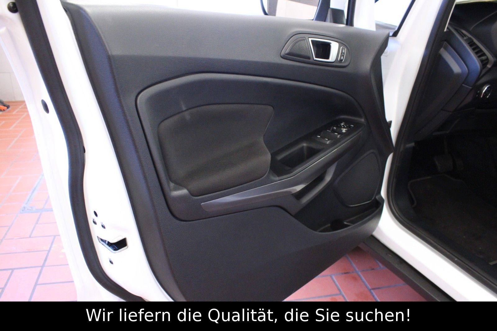 Fahrzeugabbildung Ford EcoSport 1,0 EcoBoost *Cool & Connect*