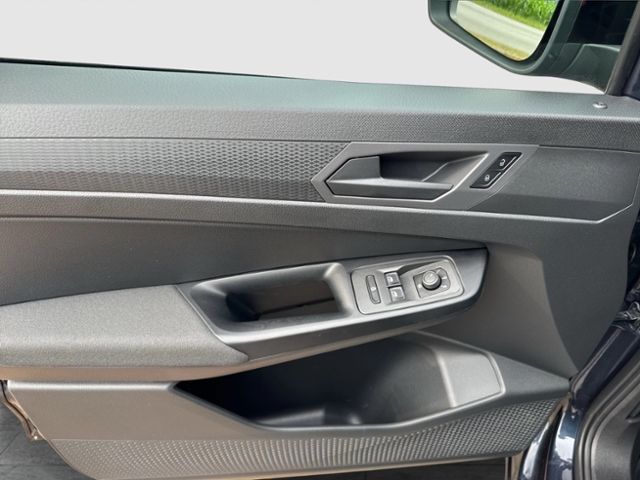 Caddy KOMBI 1.5 TSI SHZ PDC KLIMA FLUEGLTUEREN
