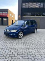 Opel Zafira 2.2 Benzin 7 Sitzer   *OPC Line* - Opel Zafira: B Opc Line