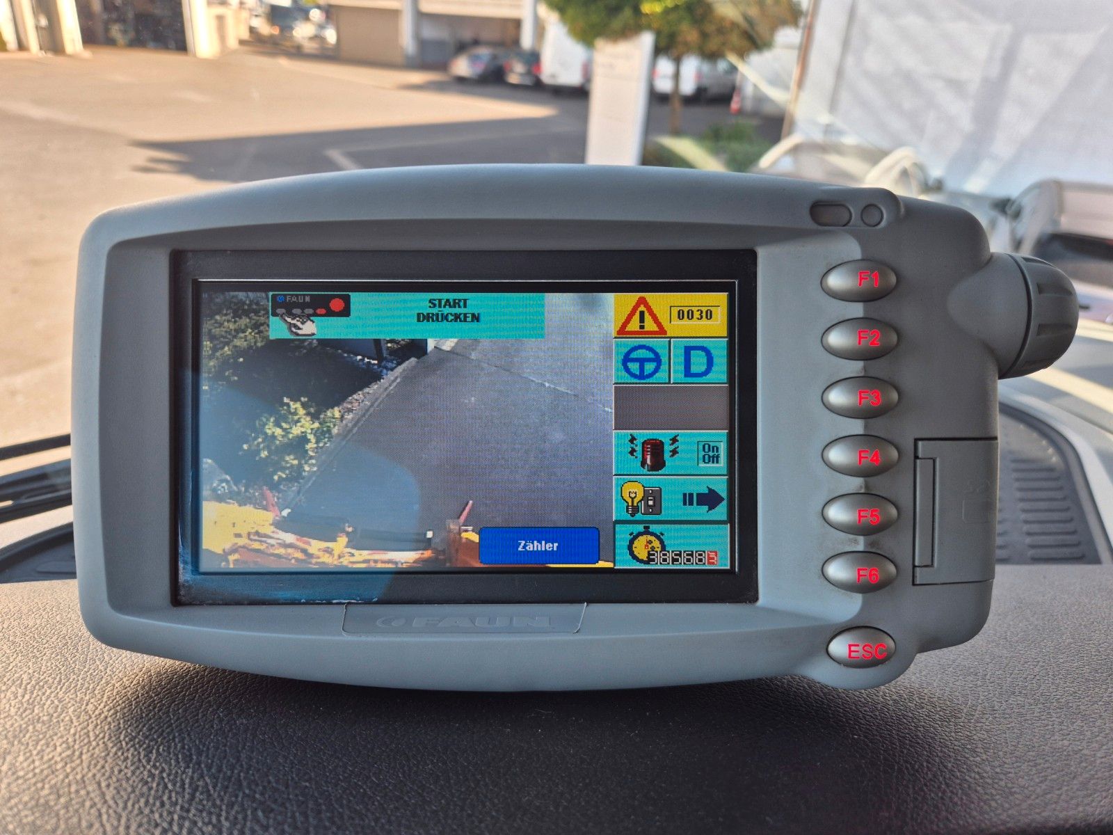 Fahrzeugabbildung Mercedes-Benz Actros 2533 L Faun Variopress II524 V19 Zoeller