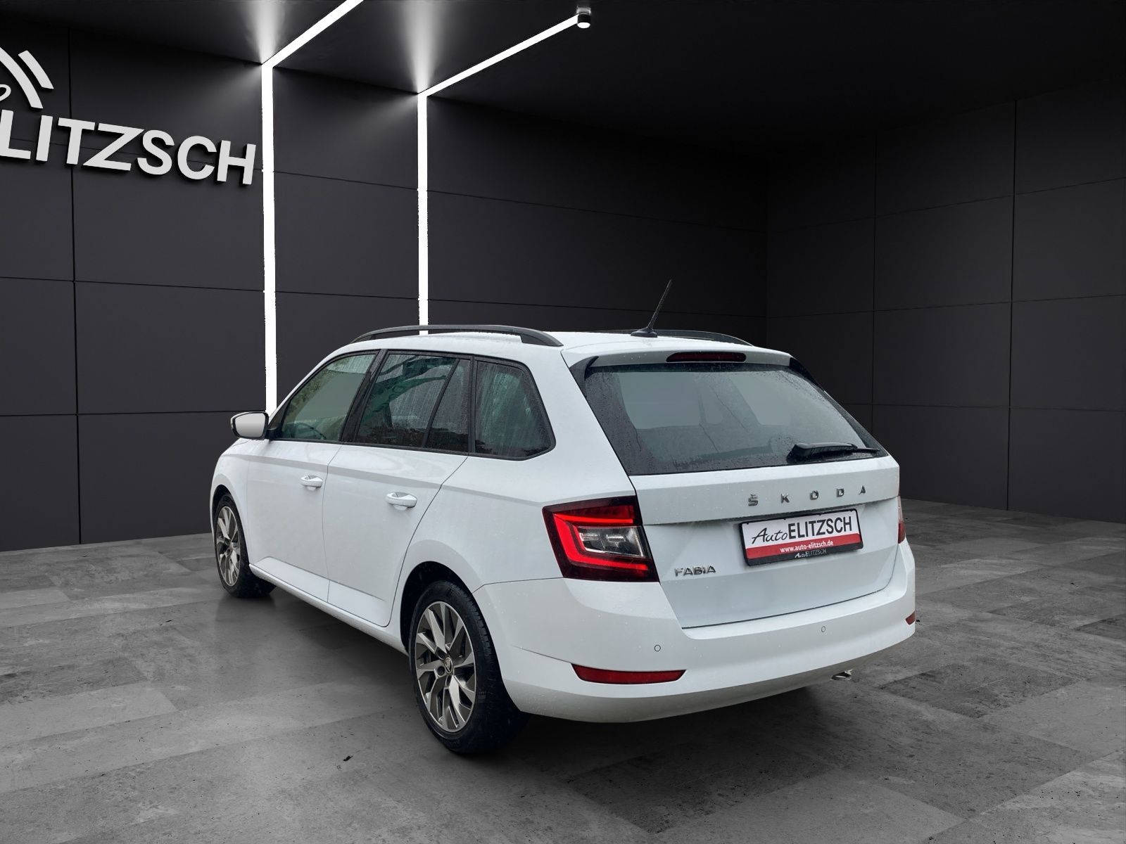Fahrzeugabbildung SKODA Fabia Combi TSI Best-of DSG Navi Climatronic GRA