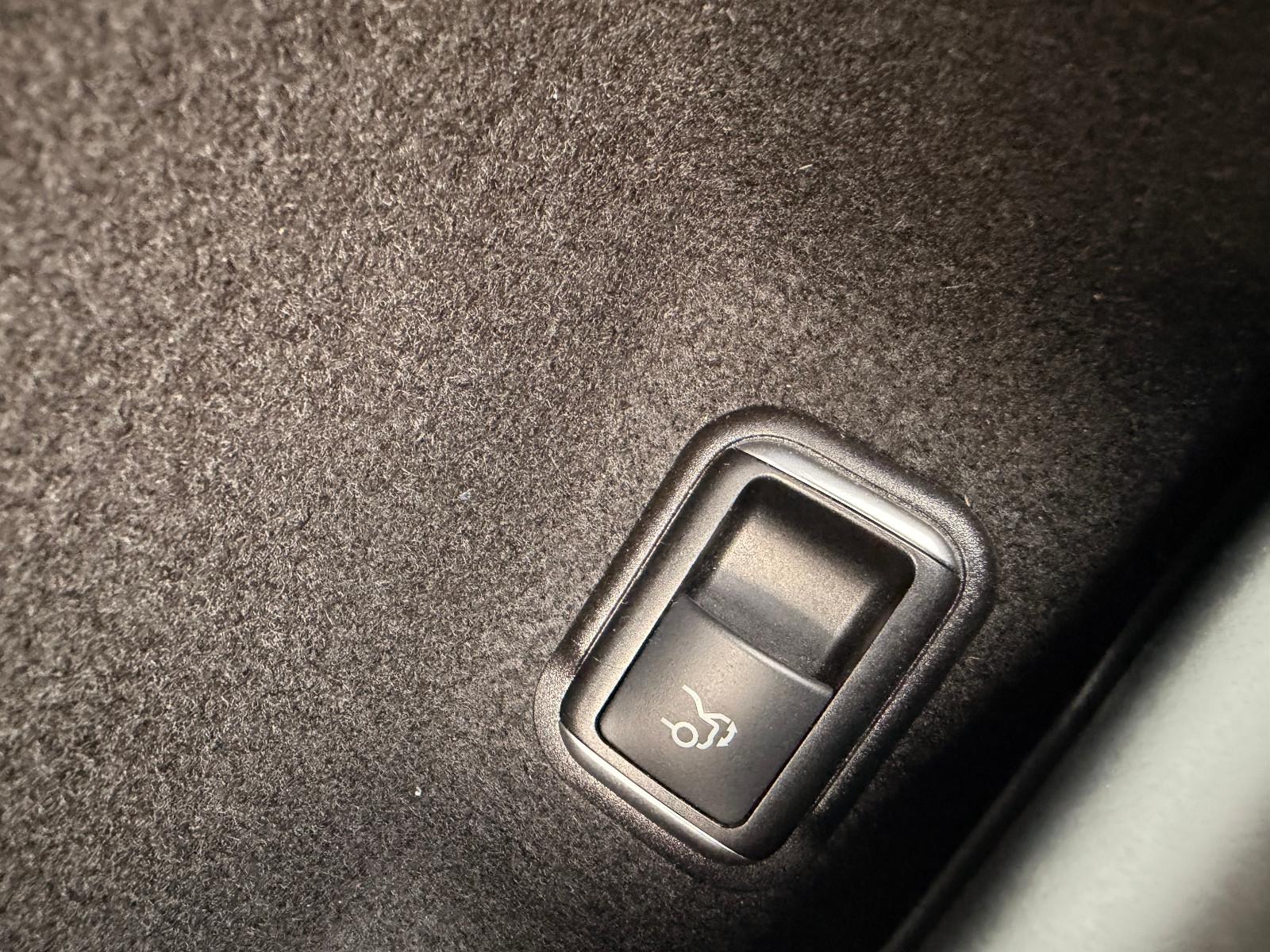 Mercedes-Benz CLS 500 AMG 4M  360° DESIGNO BEAM S.DACH MASSAGE