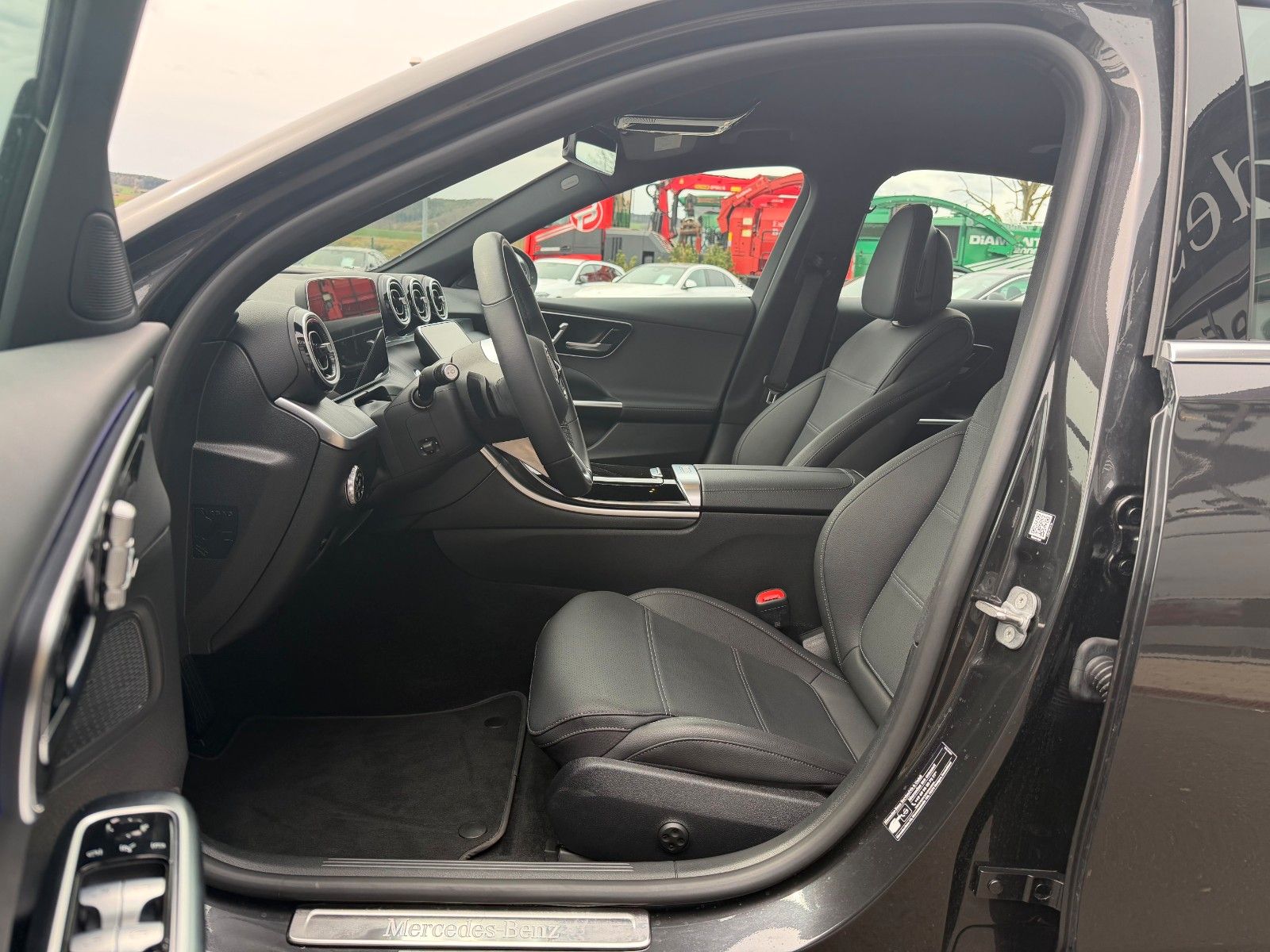 Fahrzeugabbildung Mercedes-Benz C 200d Avantgarde+Dirstr+Memory+Digital+TotW+