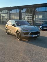 Porsche Cayenne Turbo 958 - Porsche Cayenne aus 2010: Turbo