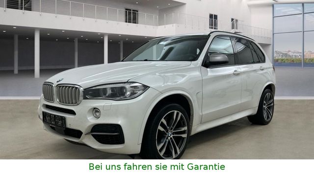 BMW X5 M50D SCHECKHEFT/AHK/HEAD-UP/PANO/RCKFAKAMERA