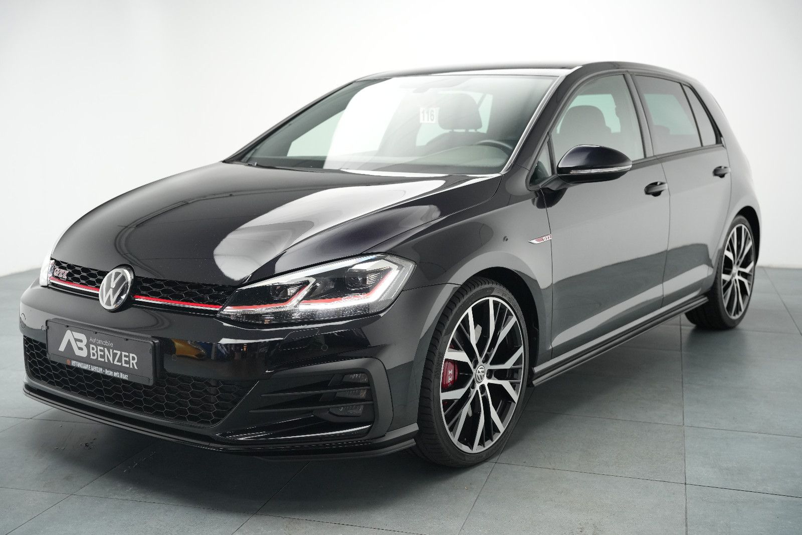 Fahrzeugabbildung Volkswagen Golf VII GTI Performance *Virtual*Automatik*SHZ*