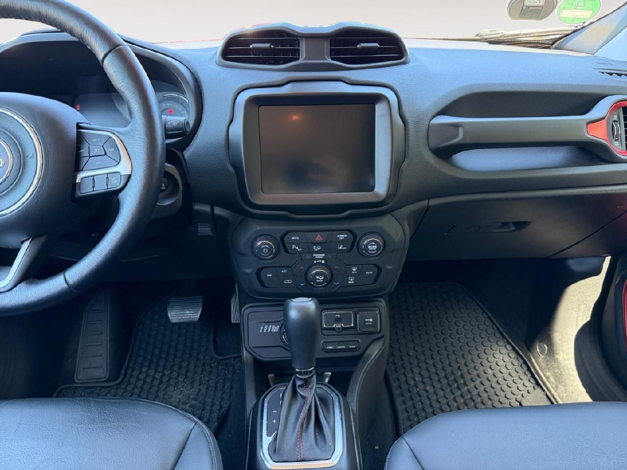 Fahrzeugabbildung Jeep Renegade Trailhawk Plug-In-Hybrid 4xe