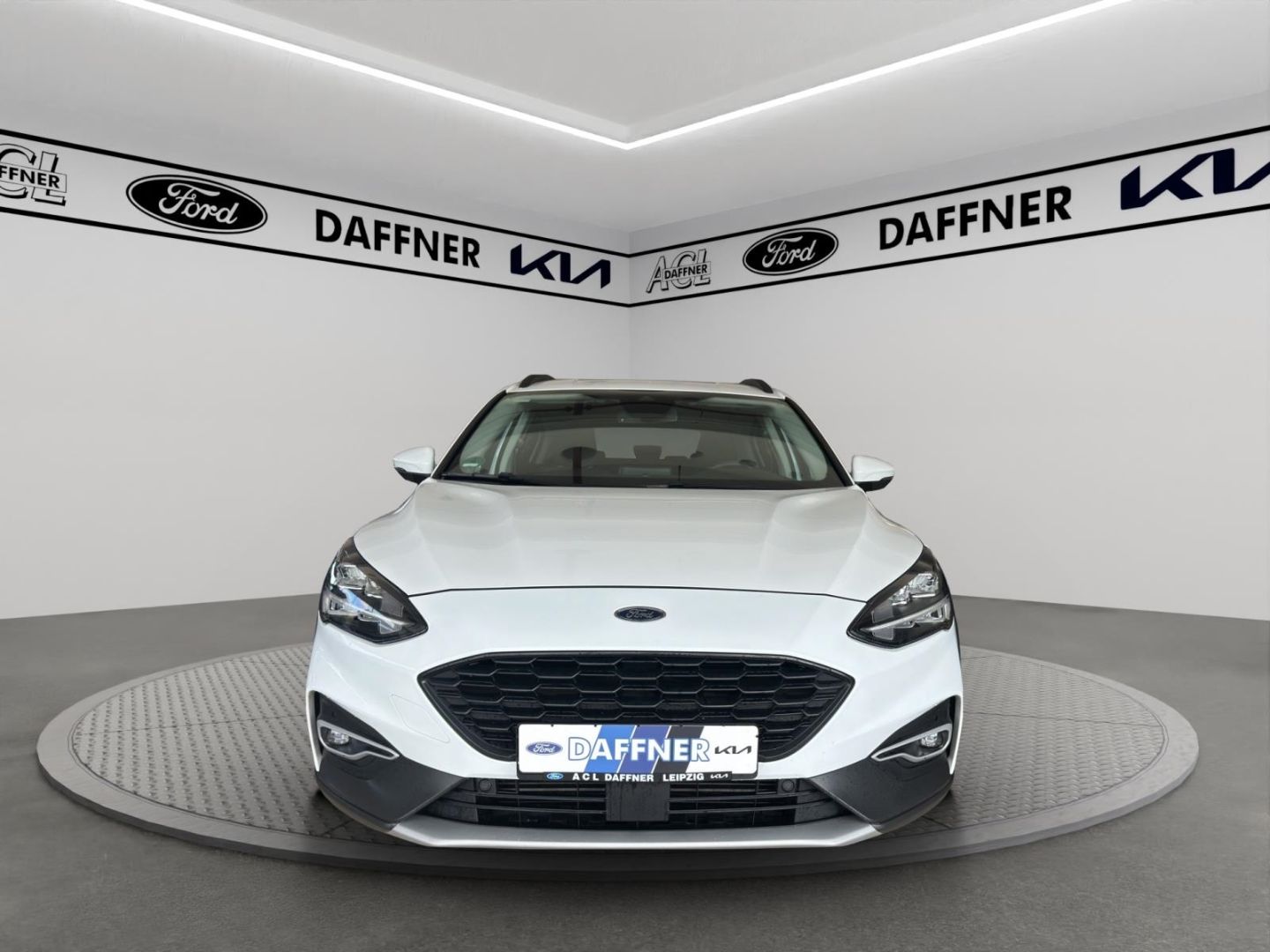 Fahrzeugabbildung Ford Focus Active, AUTOMATIK, WINTERPAKET