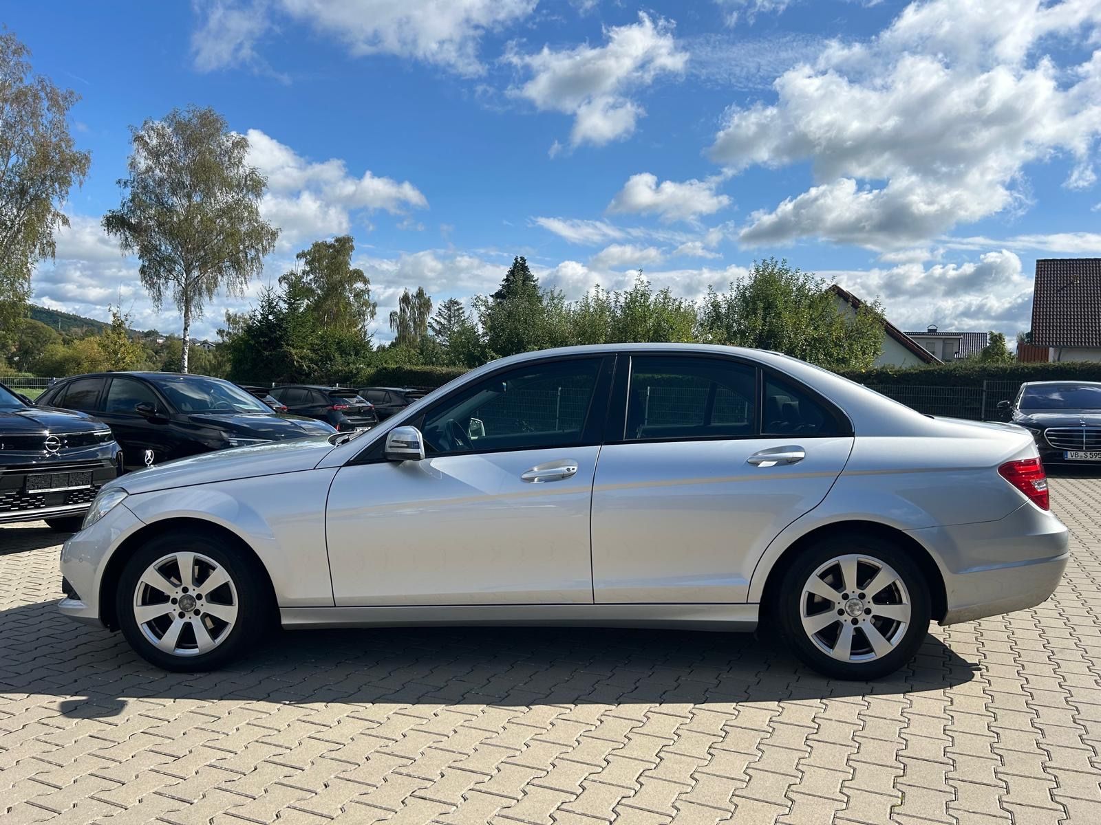 Fahrzeugabbildung Mercedes-Benz C 180 CDI Limousine°Automatik°Navi°Shz°PDC°