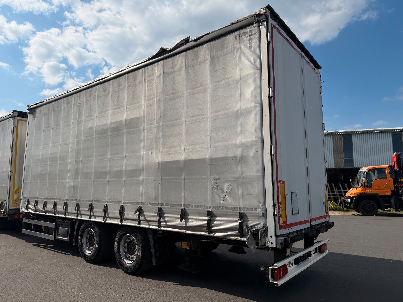 Fahrzeugabbildung Schmitz Cargobull SGF*C2