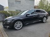 Skoda Superb 2.0 TDI 190PS DSG Style Combi Standheizun - Skoda Superb Gebrauchtwagen in Essen