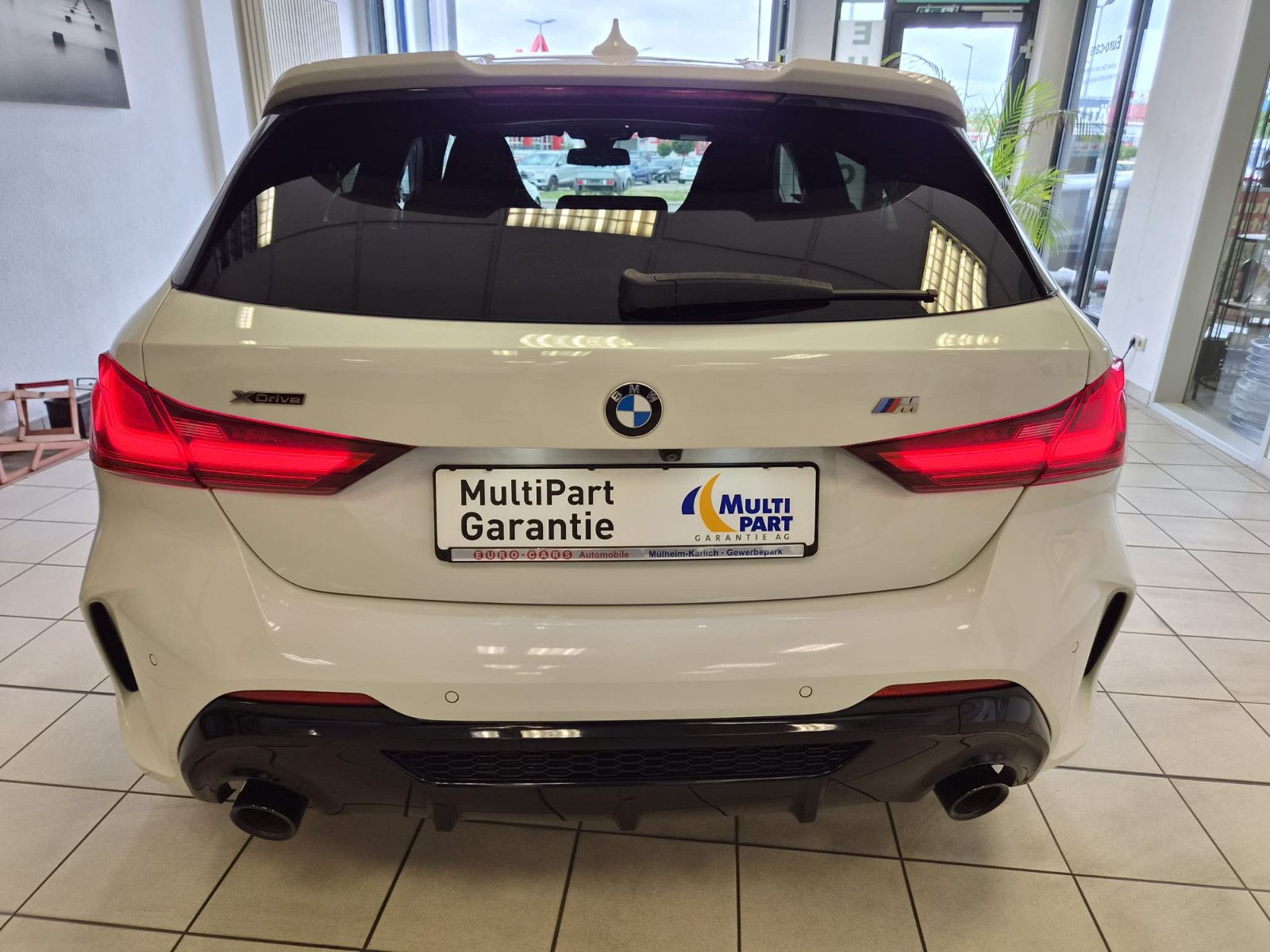 Fahrzeugabbildung BMW M135i xDrive / KAMERA / NAVI / HK Sound
