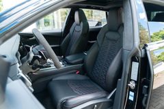 AUDI RSQ8 TFSI quattro/ AHK/ RS ESSENTIAL/ KERAMIK AUDI RSQ8 TFSI quattro/ AHK/ RS ESSENTIAL/ KERAMIK