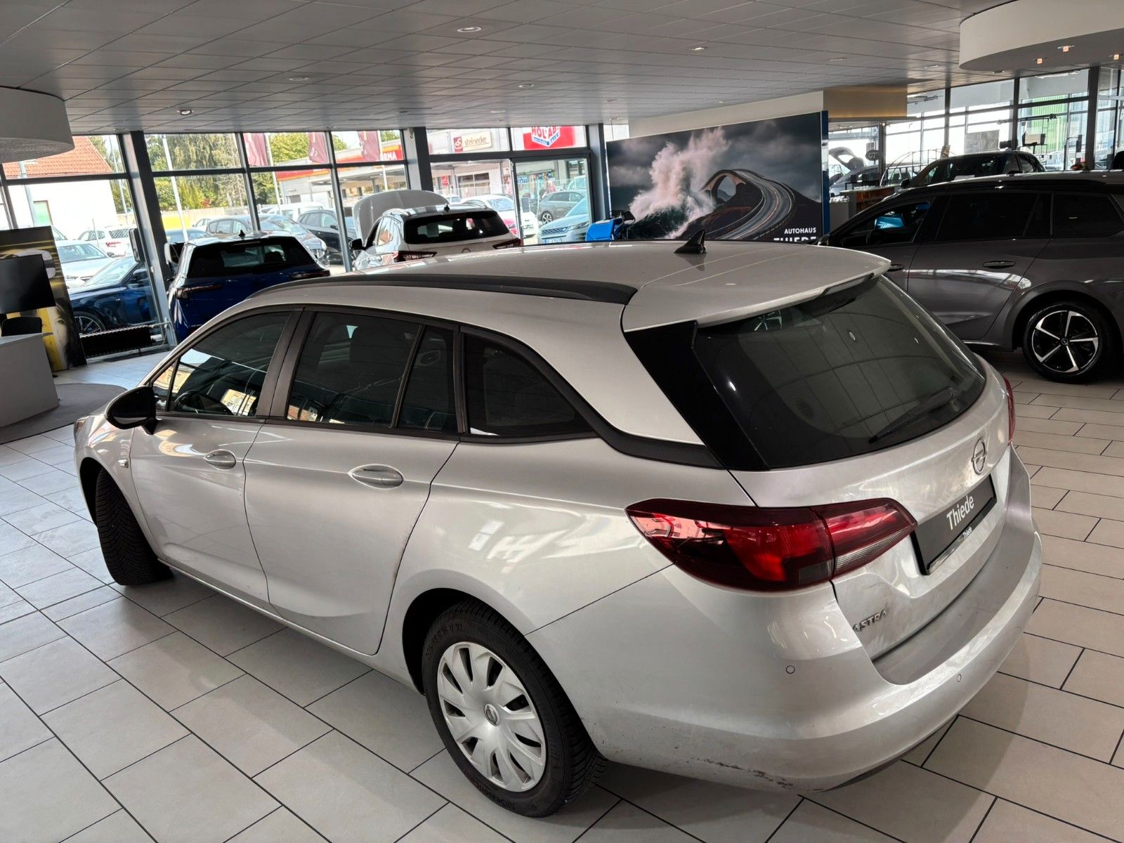 Fahrzeugabbildung Opel Astra K ST 1.6D NAVI/SHZ/LHZ/PDC/ABST.TEMPOMAT