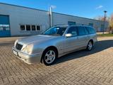 Mercedes-Benz E 320 CDI T  Avantgarde - gebrauchte Mercedes-Benz E 320 aus dem Jahr 2000