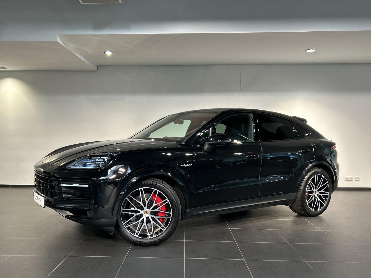 Porsche Cayenne S E-Hybrid Coupe HA-Lenkung InnoDrive