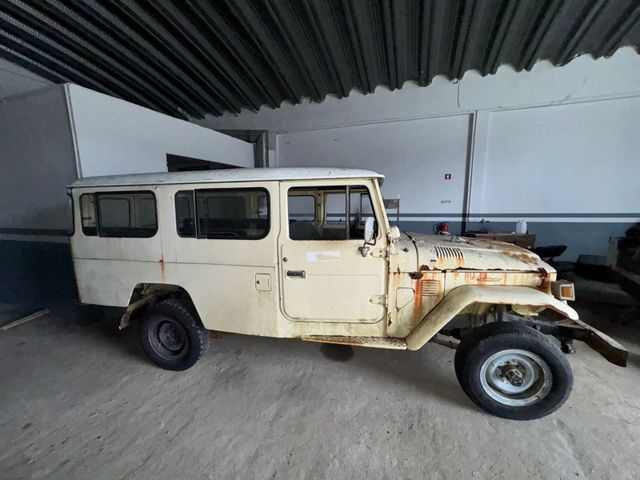 Toyota Land Cruiser BJ45