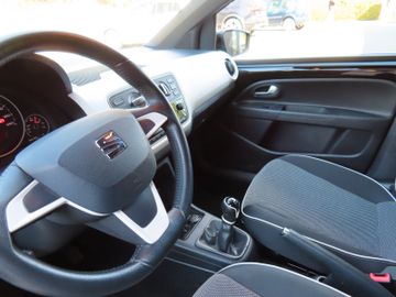 Fotografie des Seat Mii Chic 5-Türen M+S, Comfort-Drive, Bluetooth