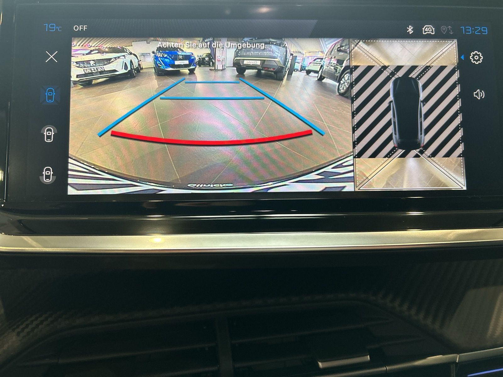 Peugeot 208 - Bild 12