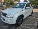 Suzuki Grand Vitara 2.4 VVT Club - Suzuki Grand Vitara: 2.4