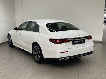 Mercedes E 200 - 12