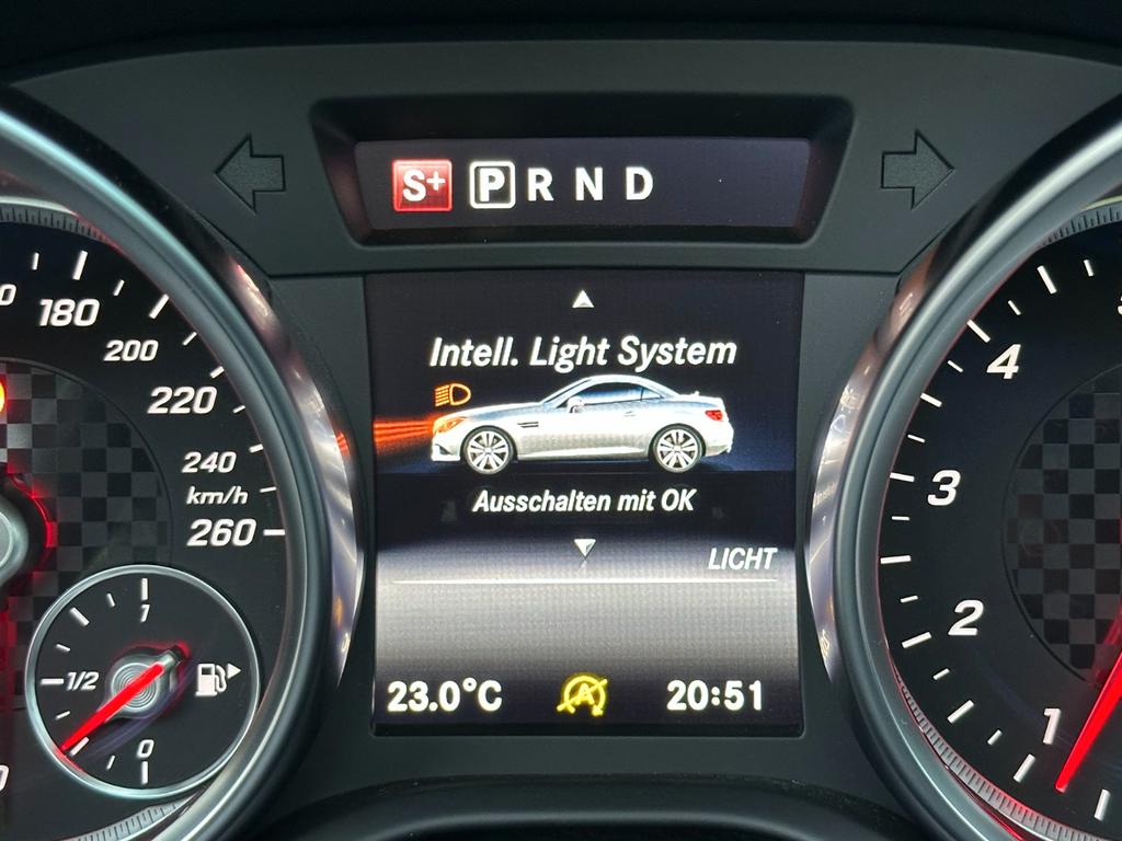 Mercedes-Benz SLC 300