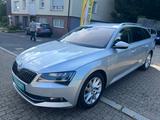 Skoda Superb Combi Style*TÜV NEU*1 HAND*SEHR SAUBER* - Skoda Superb Gebrauchtwagen in Essen
