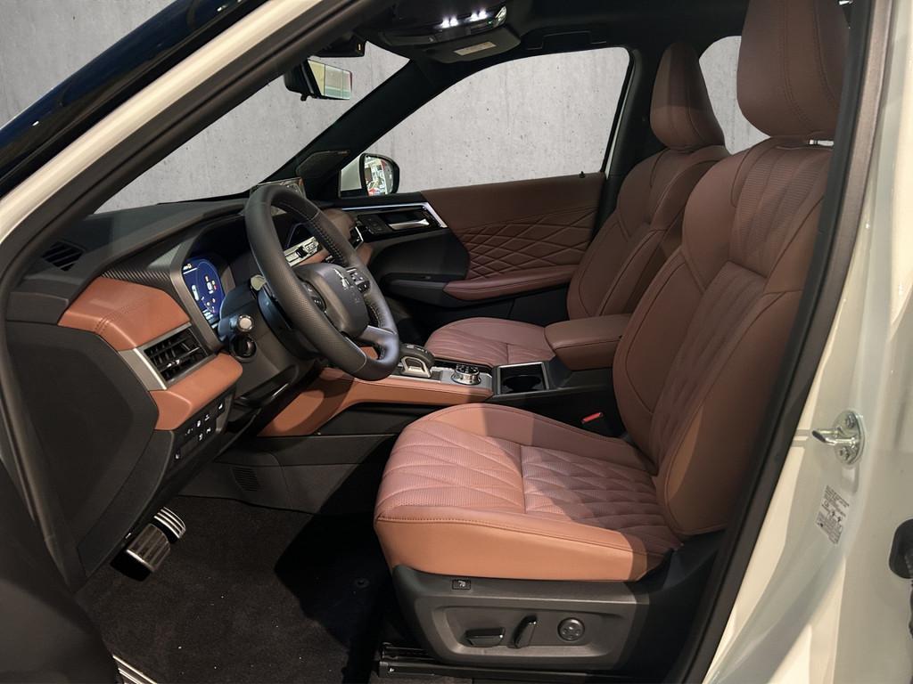 Mitsubishi Outlander Plug-in Hybrid TOP + Luxury Paket PANO