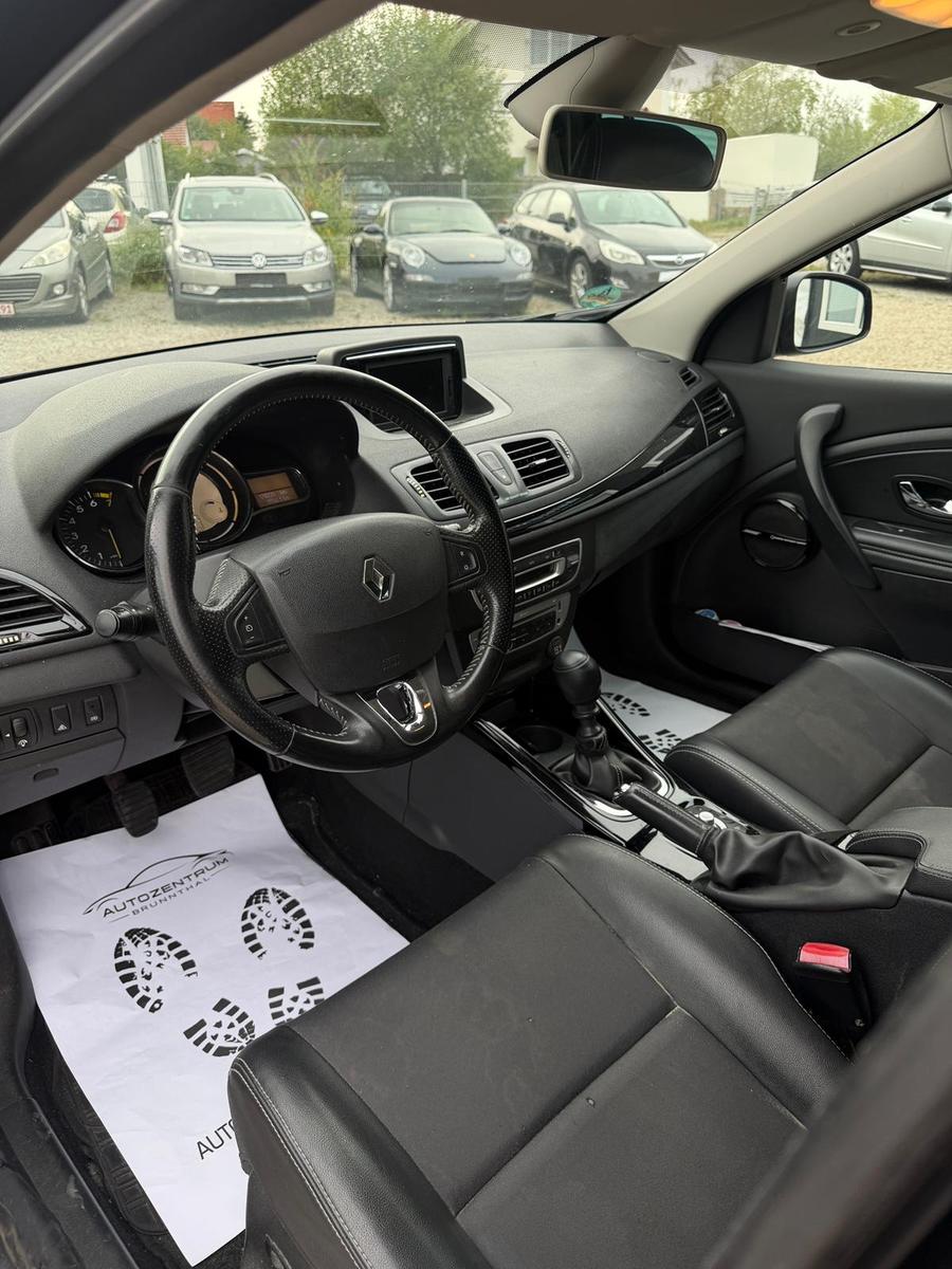 Renault Megane 2013 — photo 11