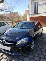 Mercedes-Benz Mercedes A 180 Urban - m. Anhängerkupplung  - Mercedes-Benz A-Klasse: Anhängerkupplung