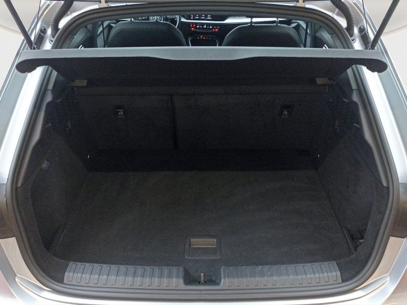 Fahrzeugabbildung Audi A3 35 2.0 TDI Sportback S-tronic  ACC+LED+NAVI+P