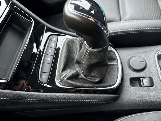 Astra Bus. Elegance 1.2 Turbo NAVI LEDER LED KEY