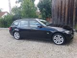 BMW E91  320 i Touring - BMW 320: E91 320i