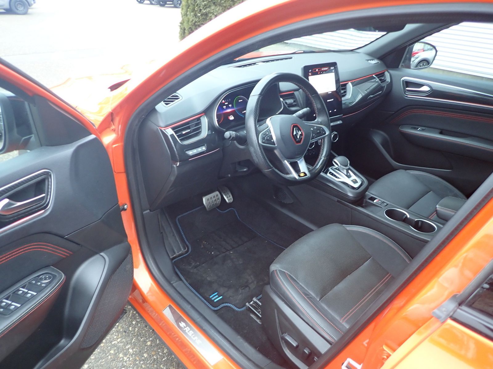 Fahrzeugabbildung Renault Arkana R.S. Line E-TECH 145