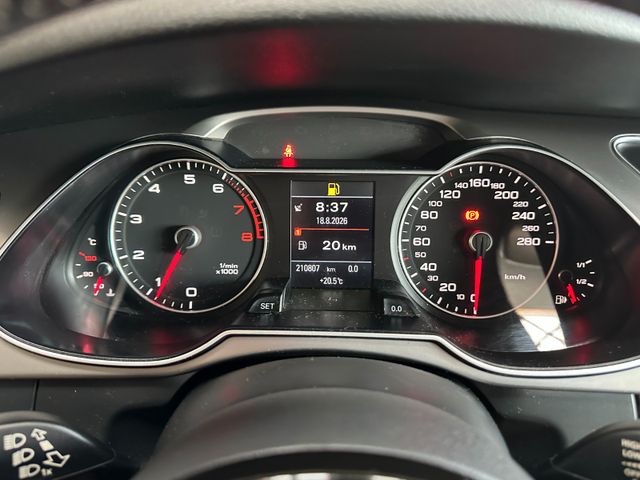 MYAUTOCENTER – Gebraucht- und Jahreswagen mit Werkstattservice in Pfaffenhofen Audi A4 Avant *S line Sportpaket*NAVI*PANO*Klimaauto*