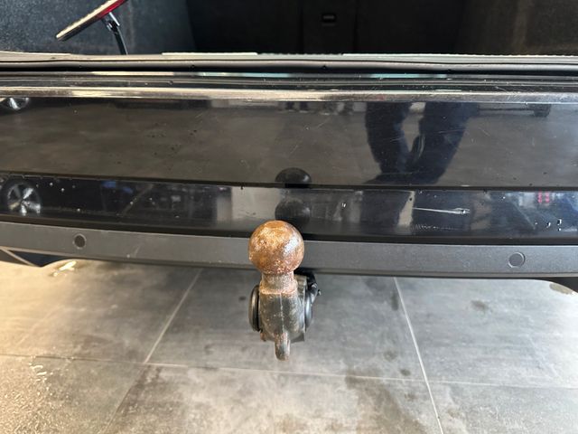 Skoda Superb Combi Style 4x4 *Shz*PDC*AHK*