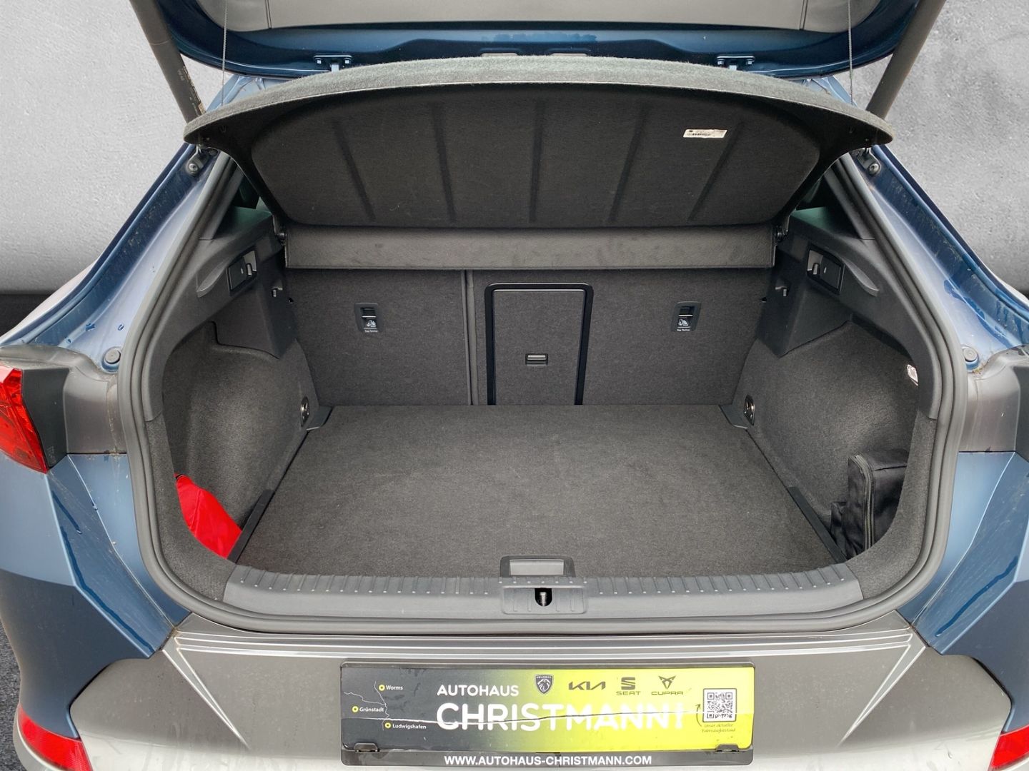 Fahrzeugabbildung CUPRA Formentor VZ 4Drive*NAVI*SHZ*RFK*PDC*Car-Play*