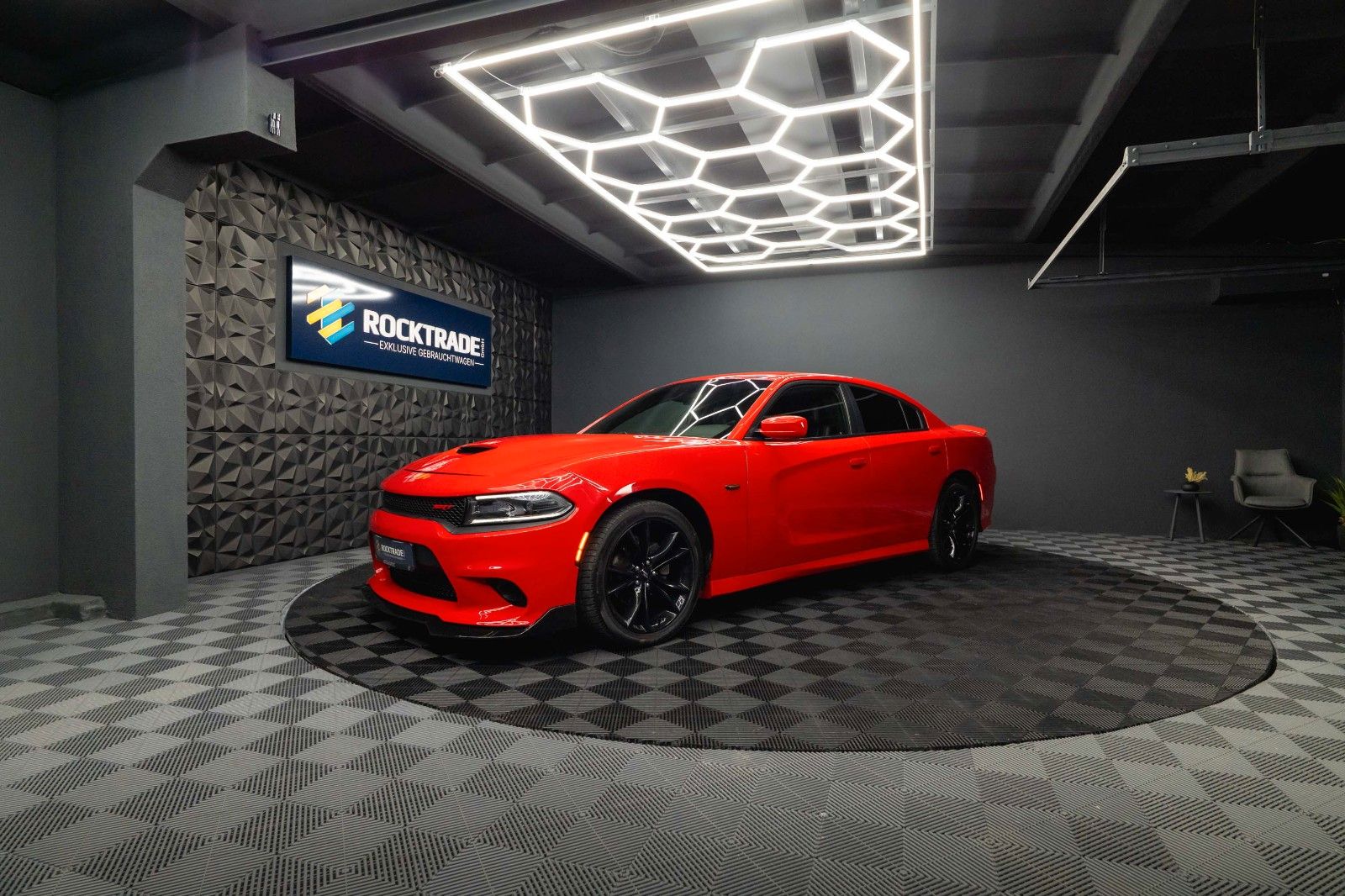 Fahrzeugabbildung Dodge Charger 3.6 FULL SRT Night Package *LED*Kamera*
