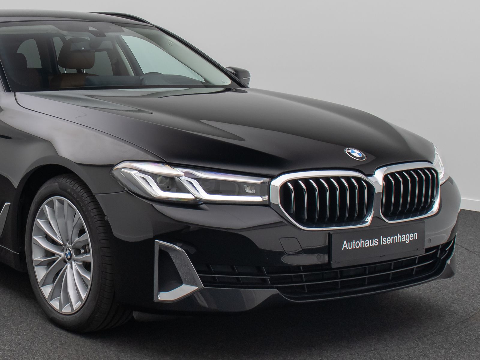 Fahrzeugabbildung BMW 520d xD Luxury Line Kamera DAB HUD Alarm Sport