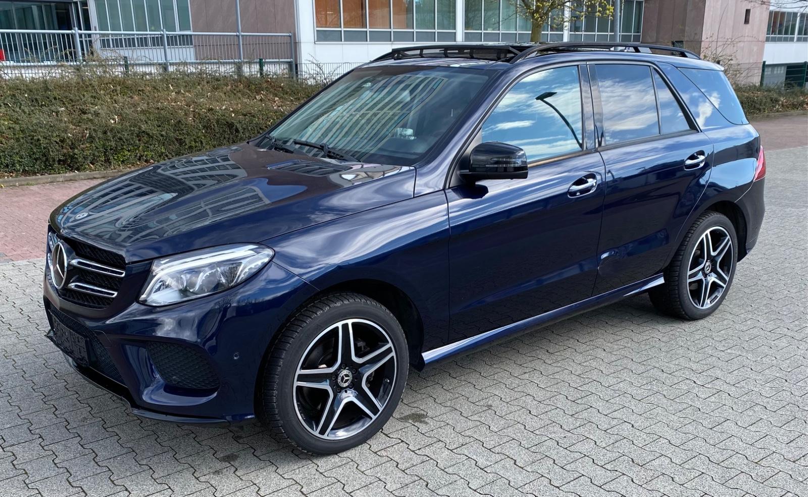 Mercedes-Benz GLE 350 d 4MATIC AMG/Panorama/Massage/ACC/AHK