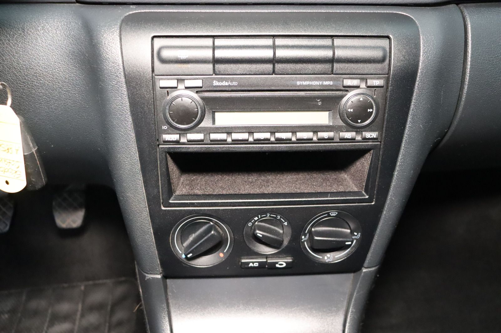 Fahrzeugabbildung SKODA Octavia Combi 1.6 Ambiente