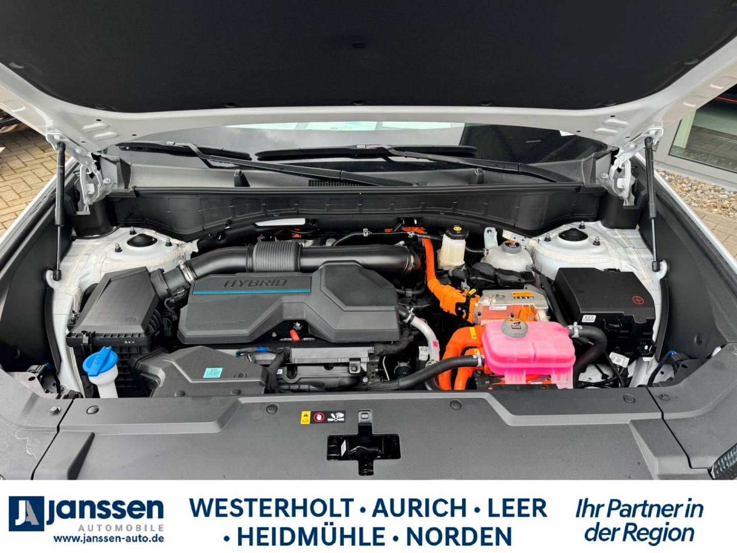 Fahrzeugabbildung Hyundai SANTA FE HEV INTRO