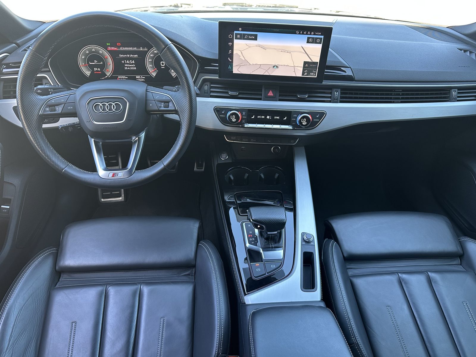 Fahrzeugabbildung Audi A5 SpB 40 TFSI S-Line Black NAV+MATRIX+ACC+VC+PP