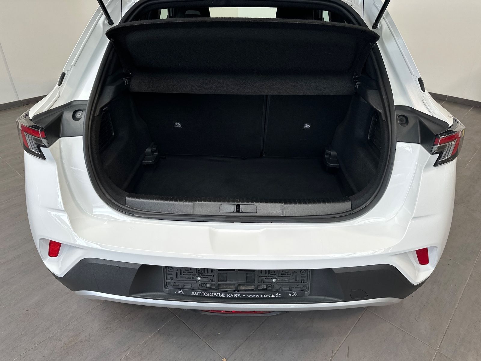Fahrzeugabbildung Opel Mokka-e Ultimate NAV+MATRIX+ACC+KAMERA+SHZ+18ZO
