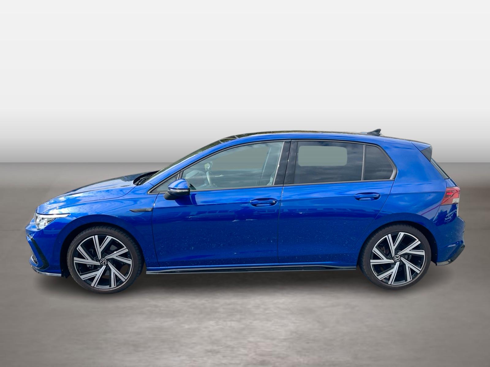 Volkswagen Golf VIII R-Line 2.0 TSI+DSG+LEDPlus+NAVI+AHK+PA